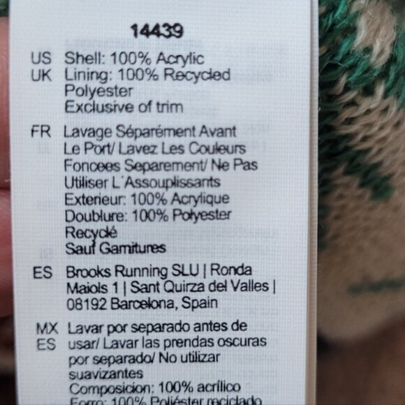 Brooks Run Merry Snowmen Knit Pom Pom Beanie Toque Hat Adult Unisex - Picture 12 of 14